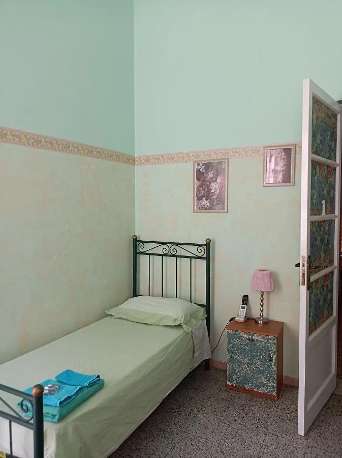 كاتانيا B&B Bella Stella 3*,  إيطاليا