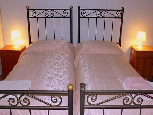 فندق مبيت وإفطار كاتانيا B&B Bella Stella