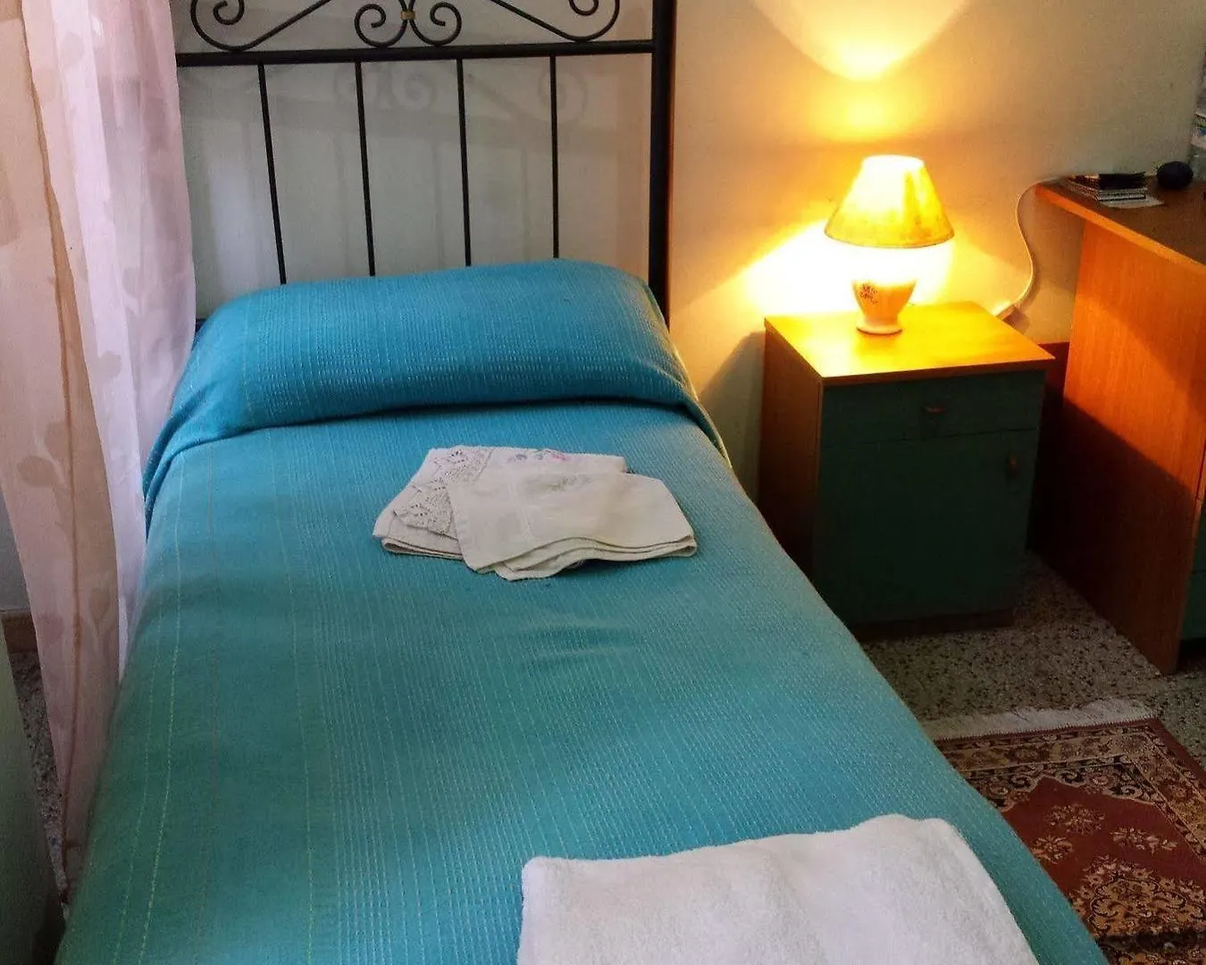 كاتانيا B&B Bella Stella 3*,  إيطاليا