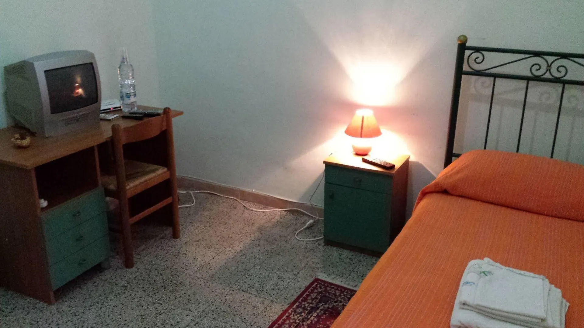 *** فندق مبيت وإفطار كاتانيا B&B Bella Stella إيطاليا